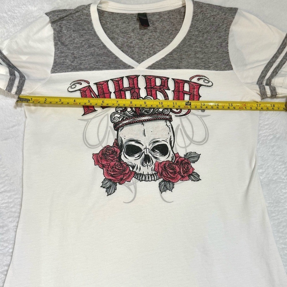 NHRA Racing Womens Graphic Tee L Skull Roses Crown Gray White V Neck DistRICT - Picture 7 of 8